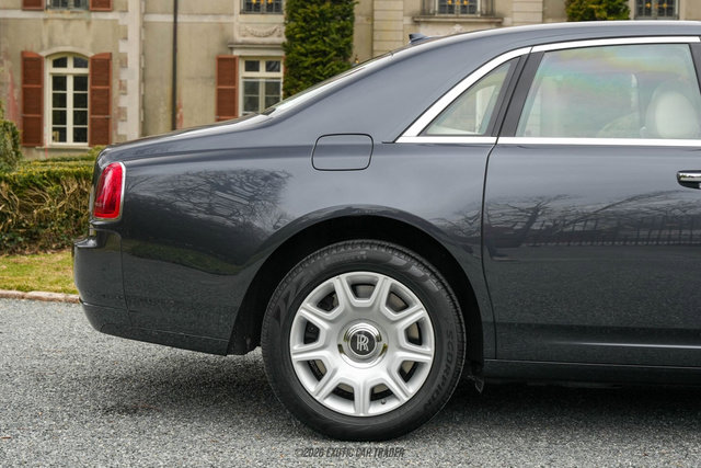 Used 2011 Rolls-Royce Ghost image 10