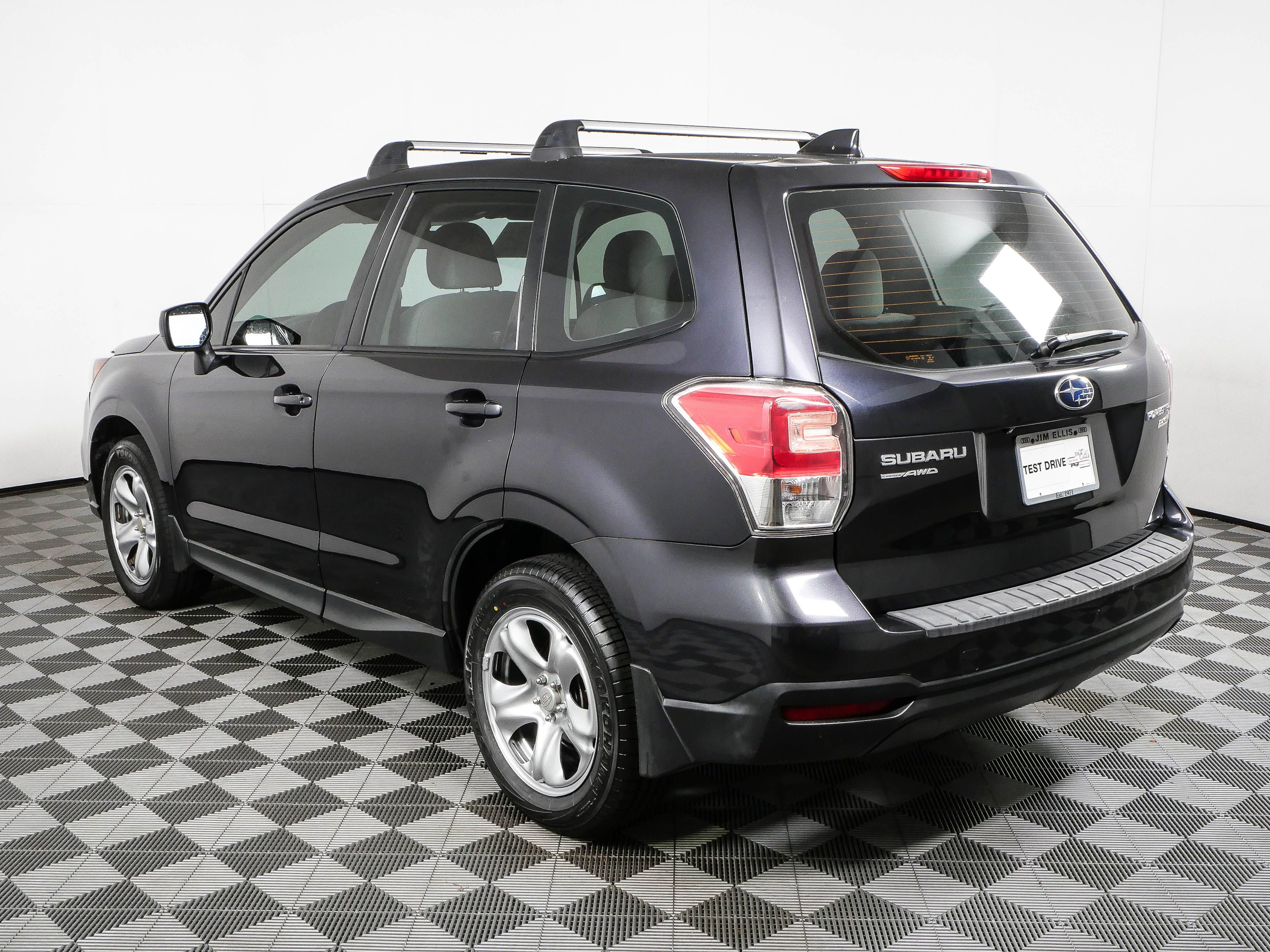 Used 2017 Subaru Forester 2.5i AWD/4WD image 25