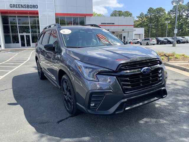 Used 2024 Subaru Ascent Onyx Edition image 2