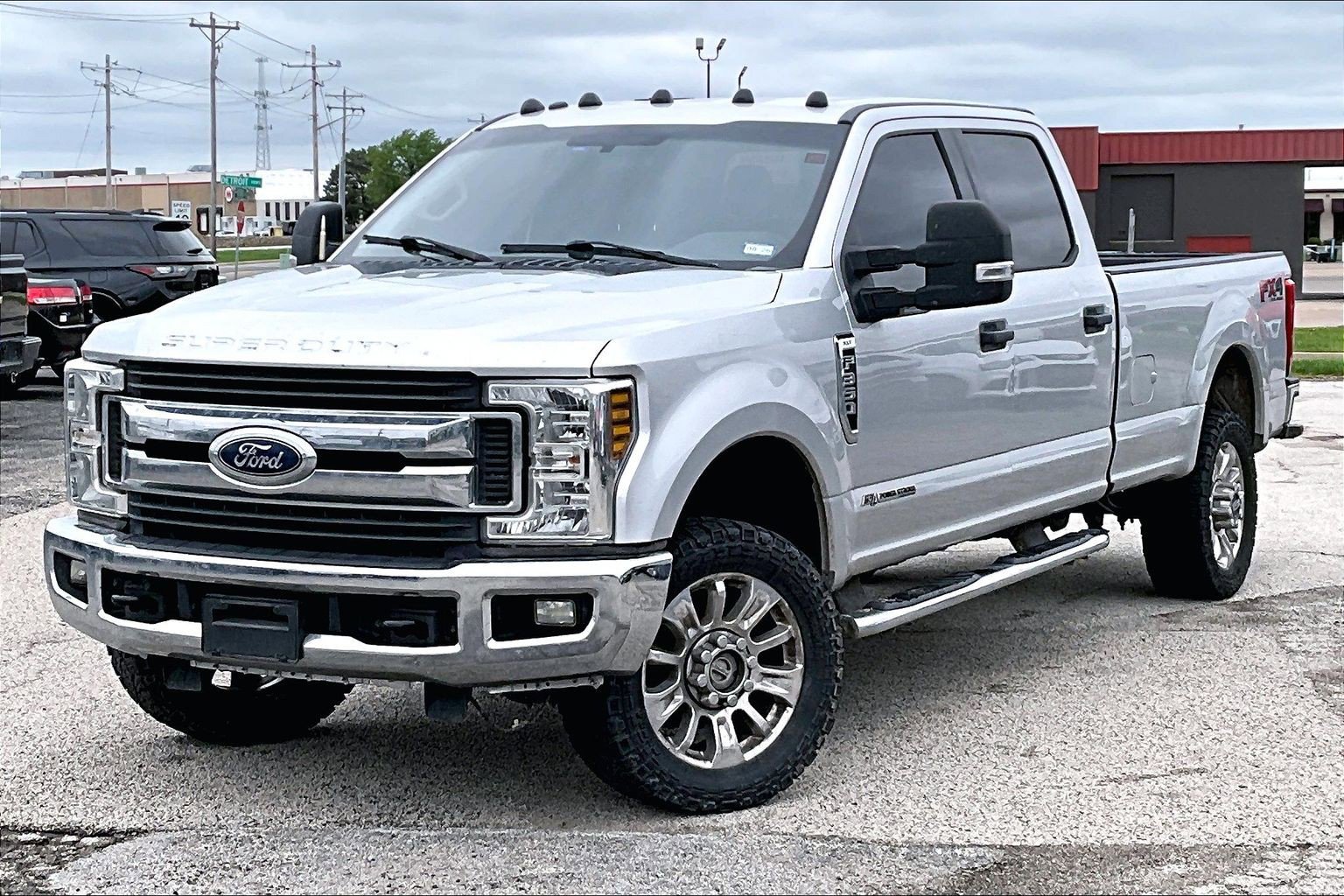 Used 2018 Ford F350 XLT w/ XLT Value Package AWD/4WD image 6