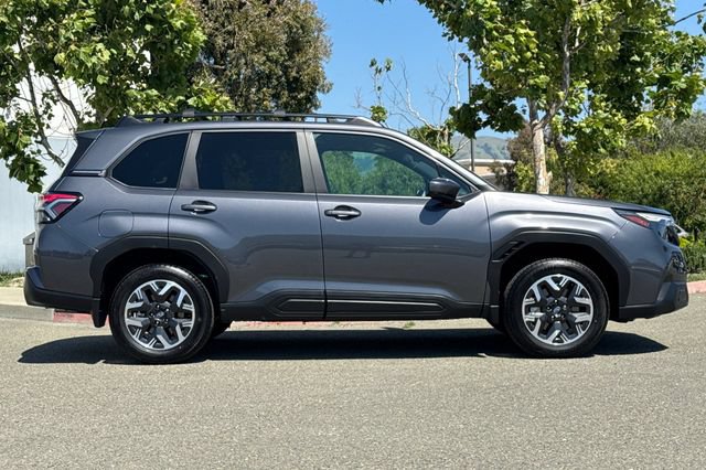 Used 2026 Subaru Forester Premium AWD/4WD video 3