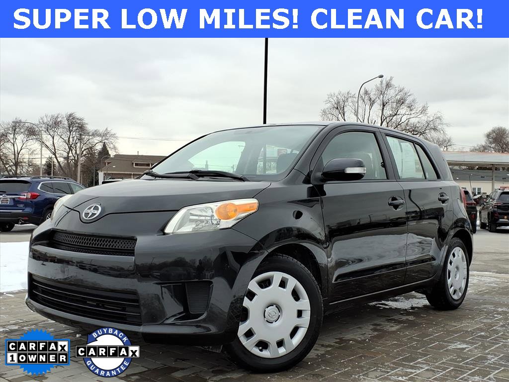 Used 2009 Scion xD image 3