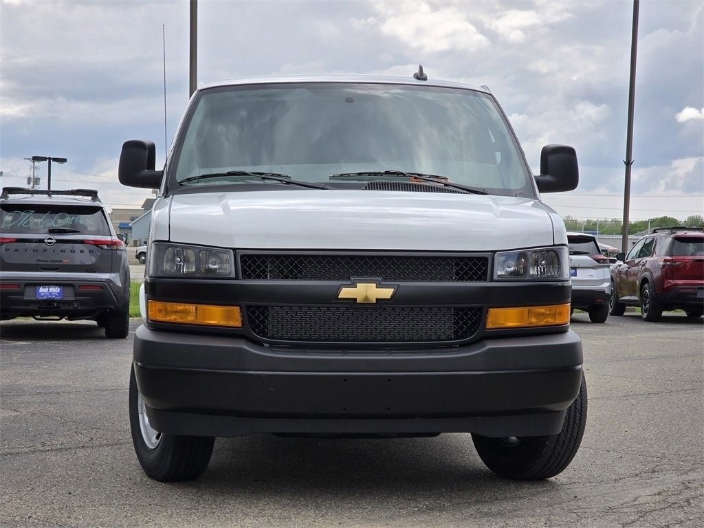 New 2025 Chevrolet Express 2500 w/ Communications Package image 5