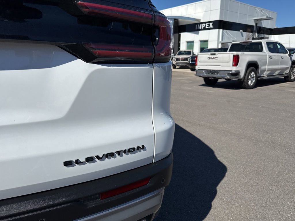 Used 2025 GMC Acadia Elevation FWD image 33