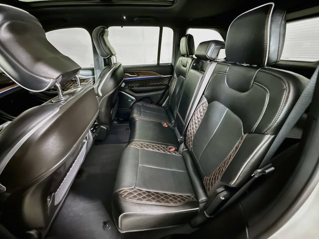 Used 2023 Jeep Grand Cherokee Summit w/ Adv Protech Group IV AWD/4WD image 26