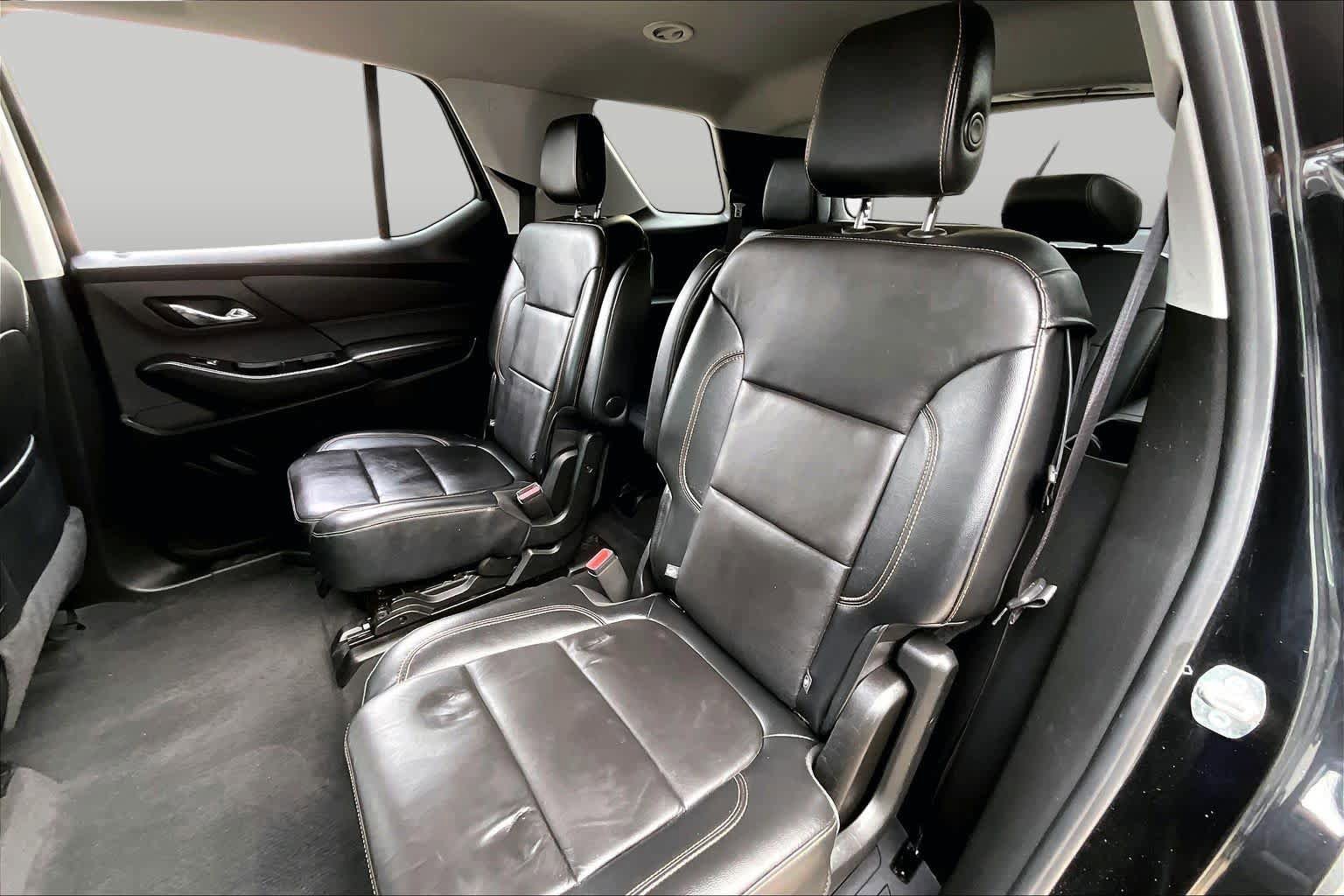 Used 2018 Chevrolet Traverse LT FWD image 20