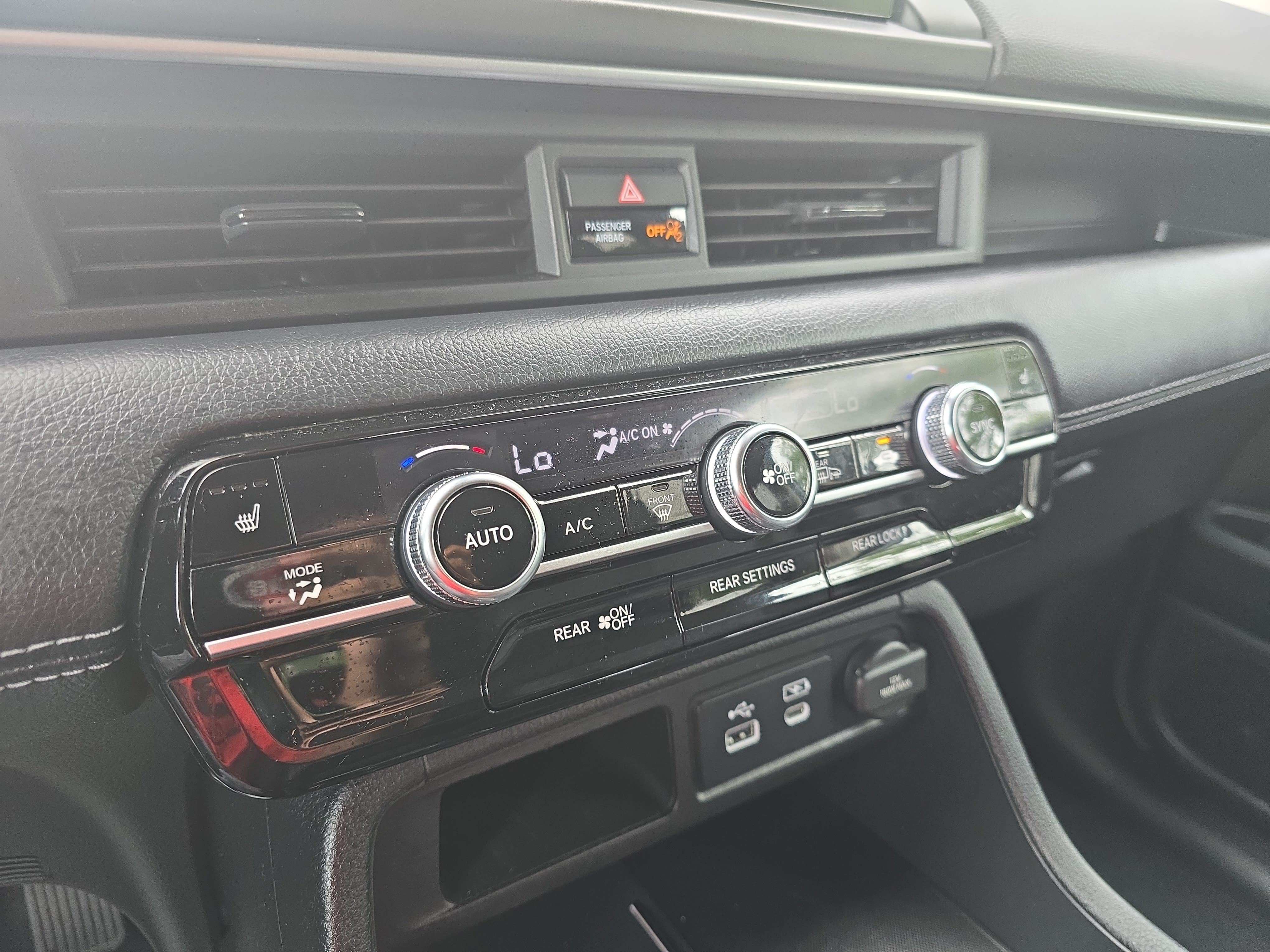 Used 2025 Honda Pilot EX-L image 25