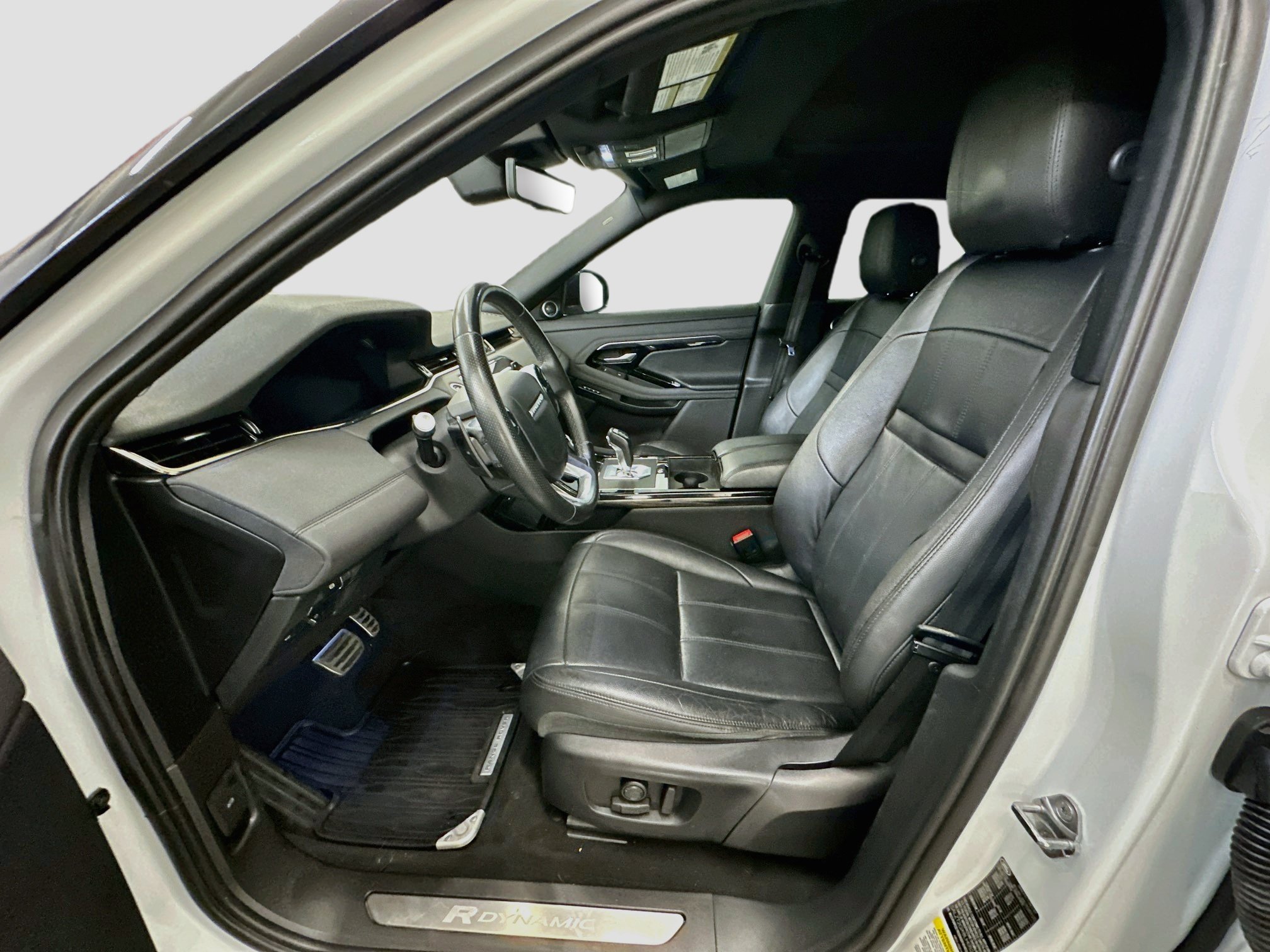 Used 2020 Land Rover Range Rover Evoque R-Dynamic S AWD/4WD image 13