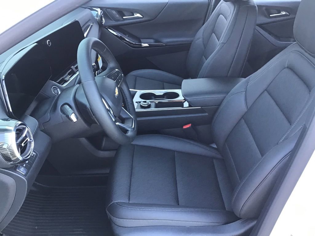 New 2026 Chevrolet Equinox LT w/ Convenience Package II image 7