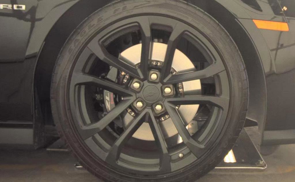Used 2013 Chevrolet Camaro ZL1 RWD image 10
