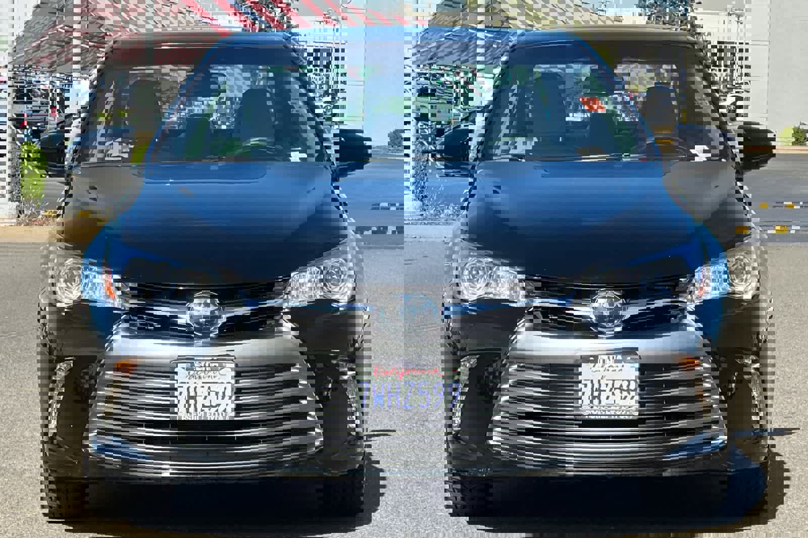 Used 2017 Toyota Camry XLE image 10