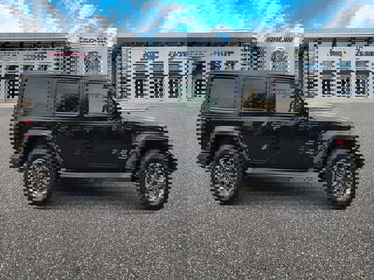 Used 2019 Jeep Wrangler Unlimited Sahara w/ LED Lighting Group image 9