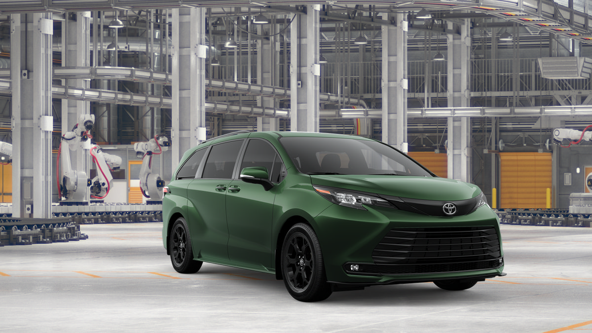 New 2026 Toyota Sienna XLE Woodland Edition AWD/4WD image 15