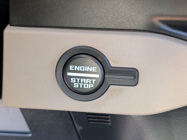 Used 2023 Ford Bronco Wildtrak image 32