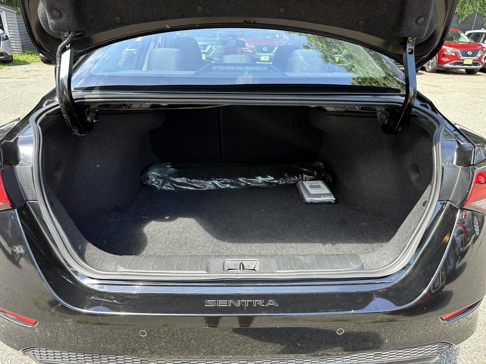 Certified 2023 Nissan Sentra SV FWD image 12