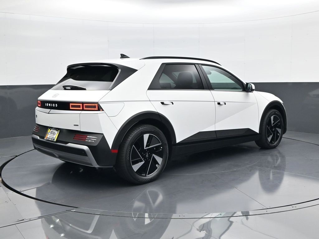 New 2025 Hyundai Ioniq 5 SEL image 5