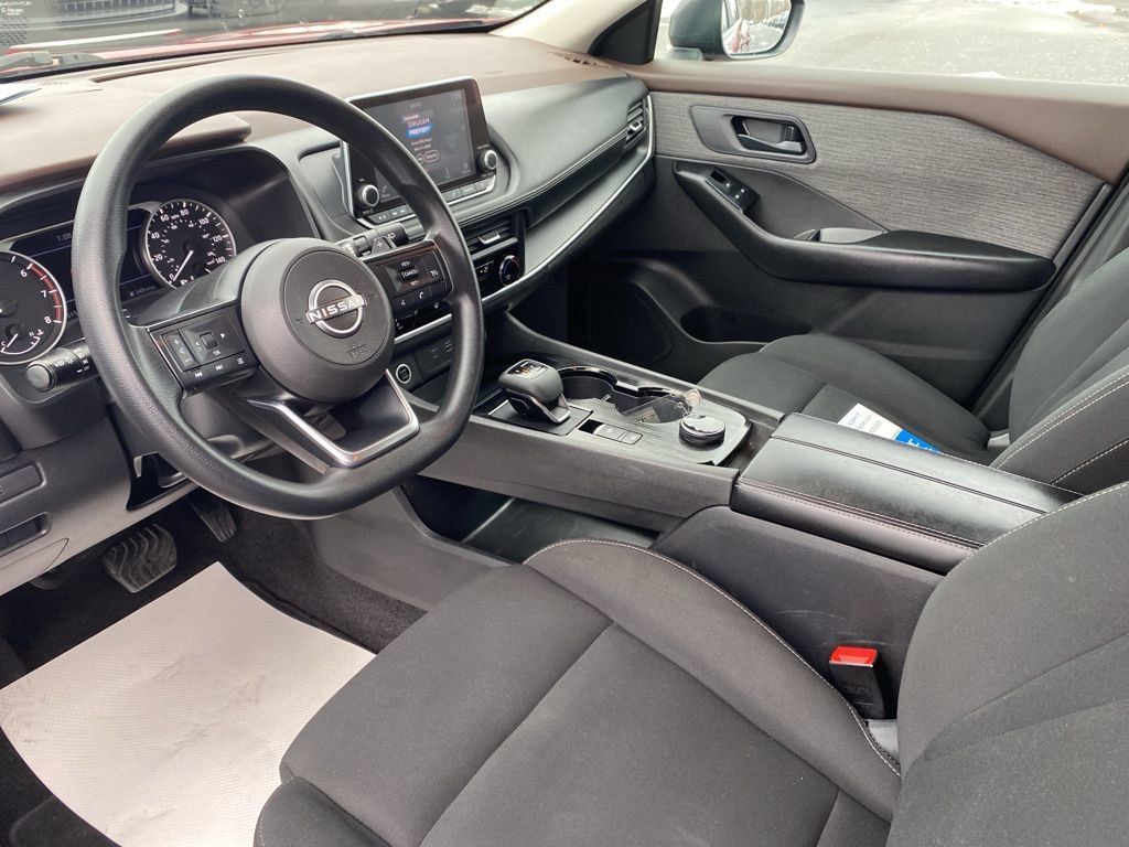 Used 2023 Nissan Rogue S image 18