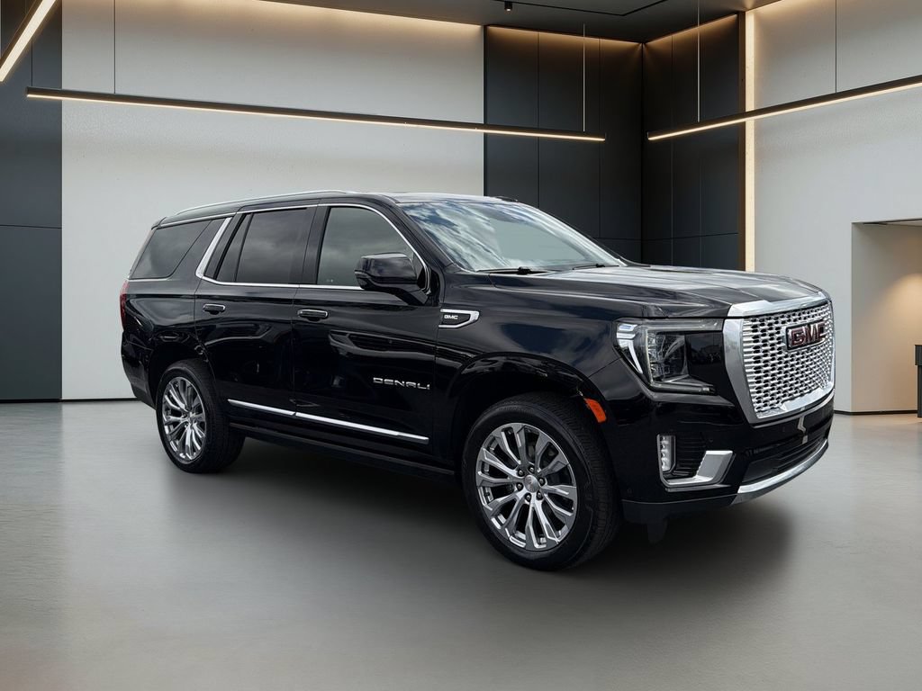 Used 2024 GMC Yukon Denali w/ Advanced Technology Package AWD/4WD image 9