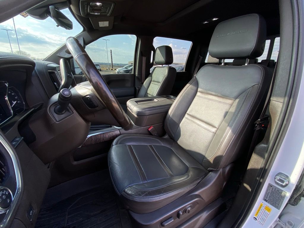 Used 2021 GMC Sierra 2500 Denali w/ Denali Ultimate Package image 24
