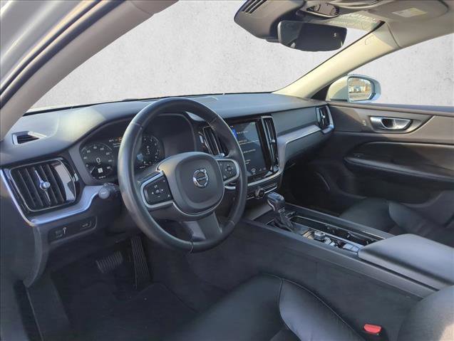 Used 2020 Volvo S60 T6 Momentum image 9