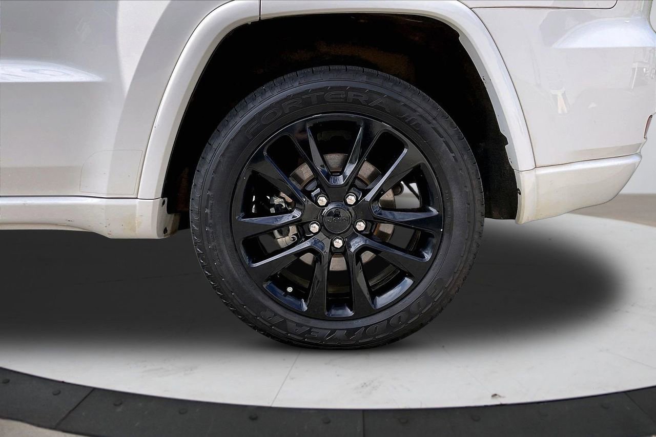 Certified 2021 Jeep Grand Cherokee Laredo X RWD image 36