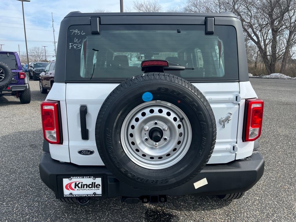 New 2025 Ford Bronco 4-Door image 24