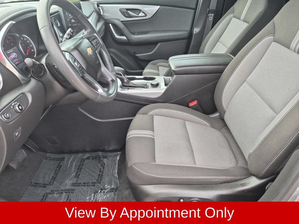 Used 2025 Chevrolet Blazer LT FWD image 25