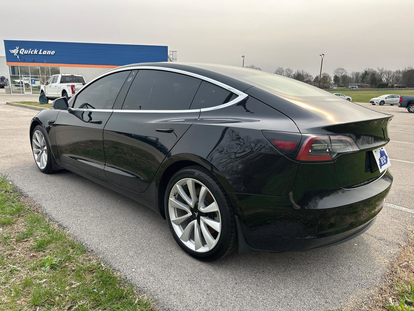 Used 2019 Tesla Model 3 Performance image 11