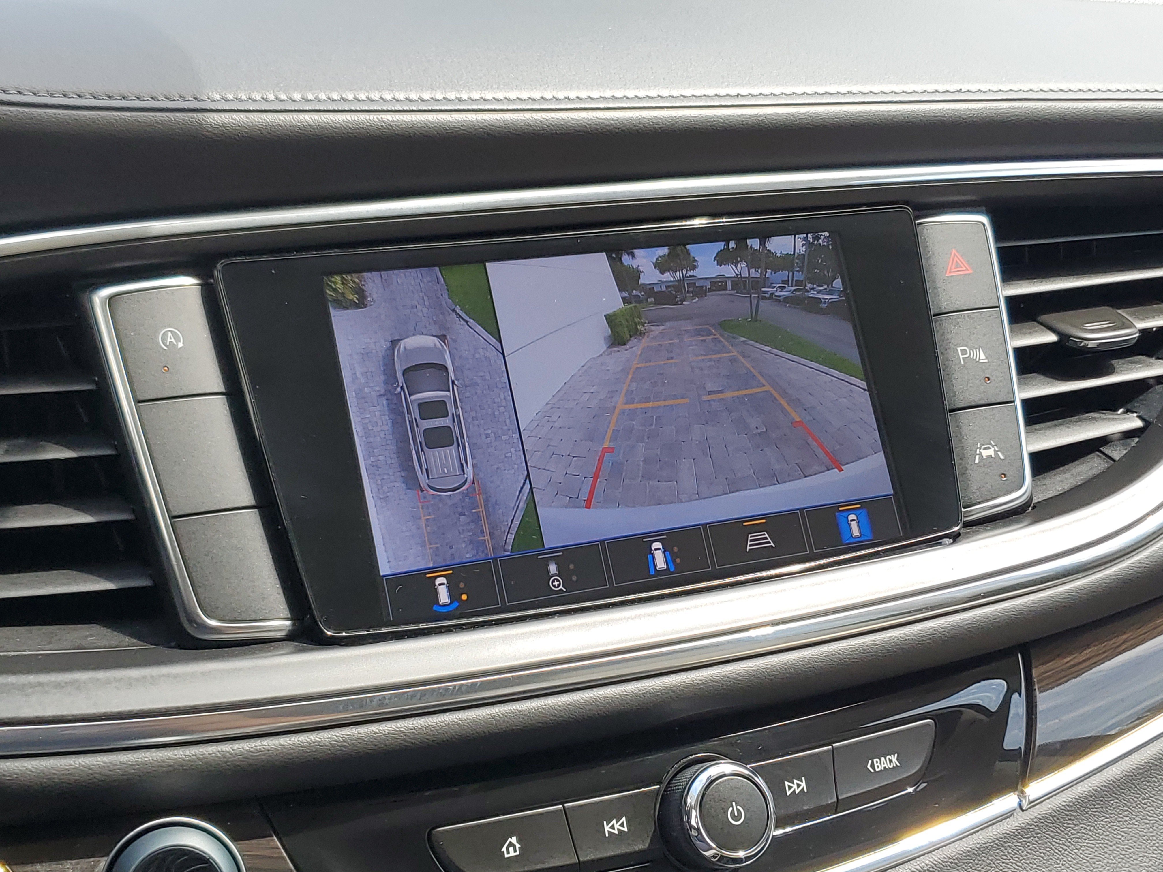 Certified 2024 Buick Enclave Essence w/ Technology Package FWD image 28