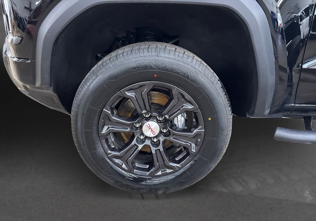 Used 2024 GMC Canyon Elevation w/ Elevation Premium Package image 11