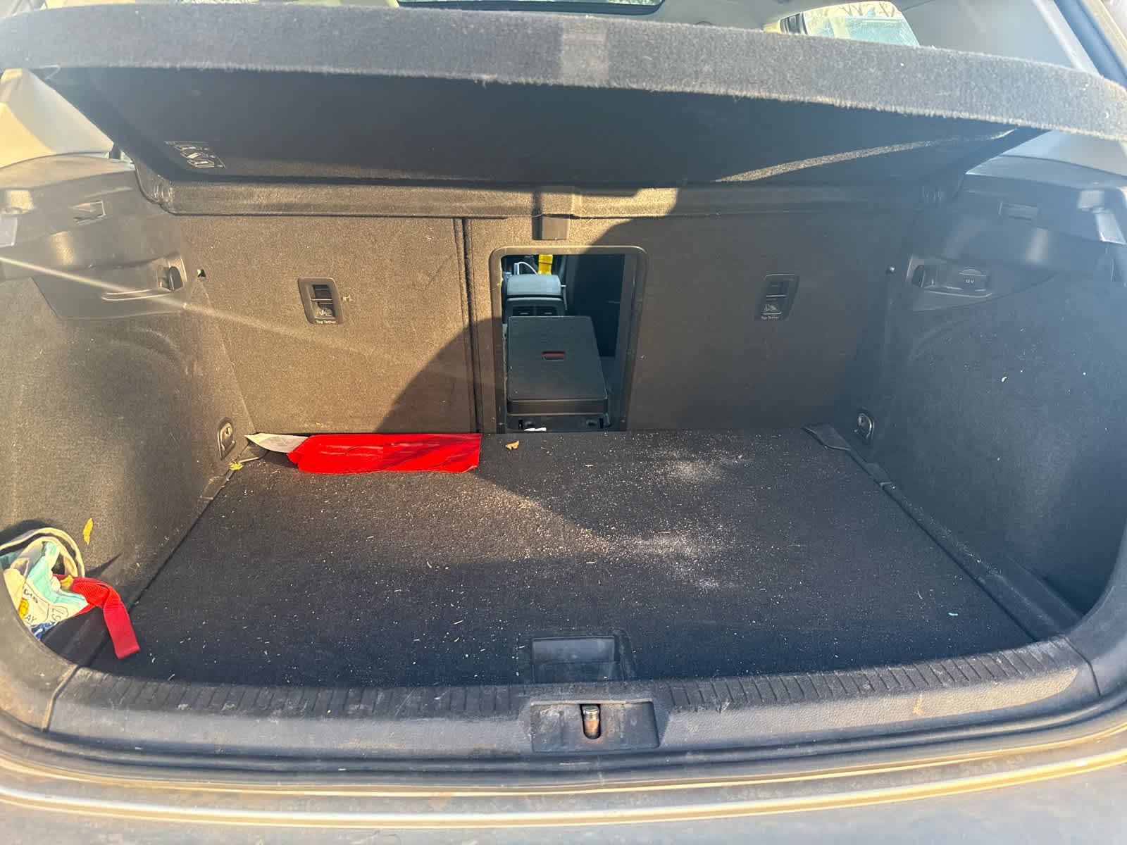 Used 2017 Volkswagen Golf S image 8