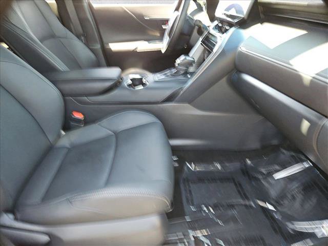 Certified 2023 Toyota Venza XLE AWD/4WD image 27