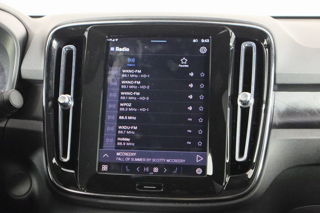 Used 2023 Volvo C40 P8 Recharge Plus w/ Protection Package Premier image 23