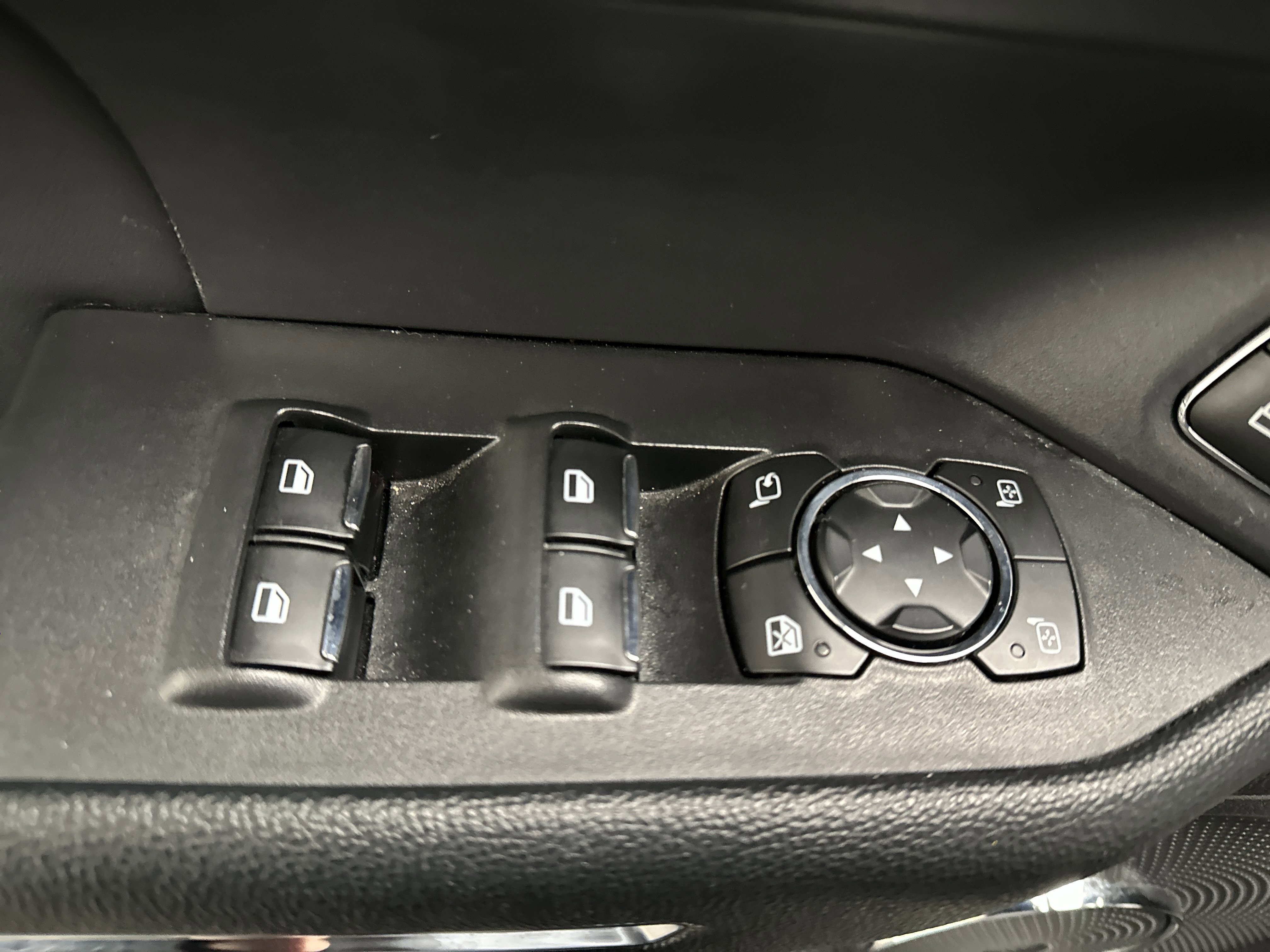 Used 2024 Ford Expedition Max XLT image 21