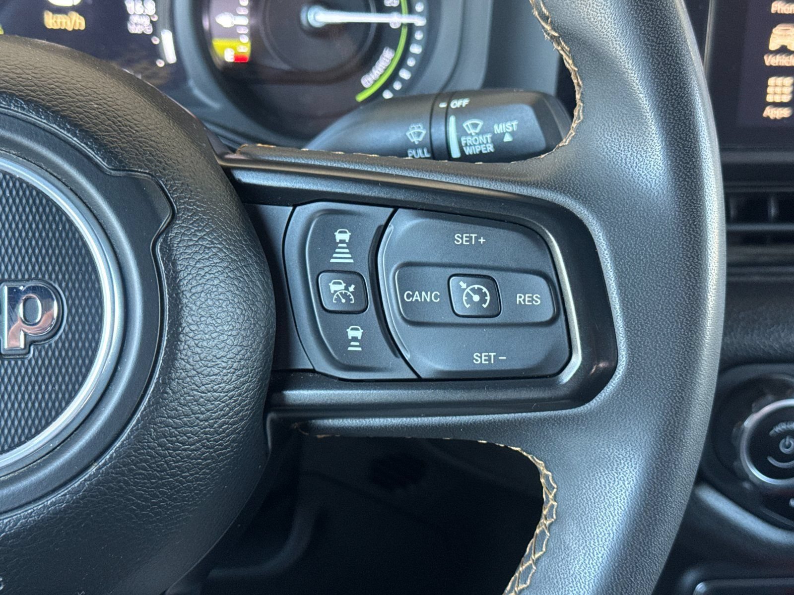 Used 2024 Jeep Wrangler Unlimited AWD/4WD image 30