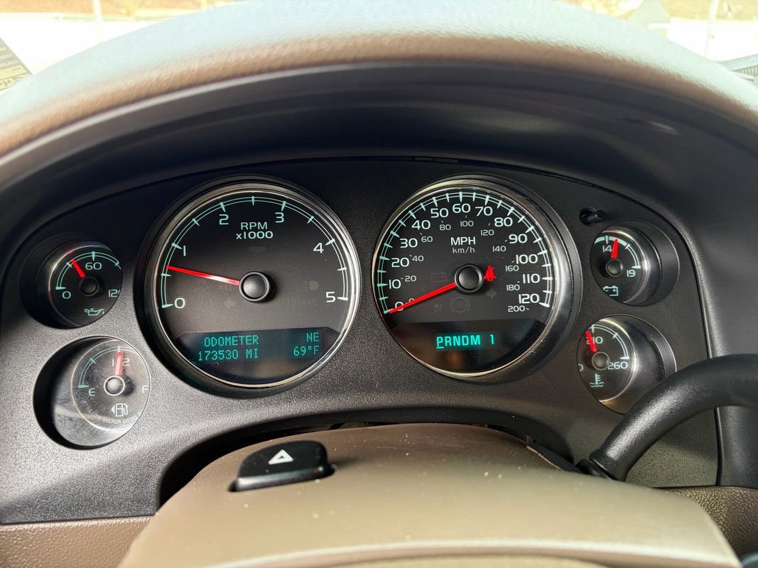 Used 2013 GMC Sierra 3500 SLT w/ SLT Convenience Package image 22