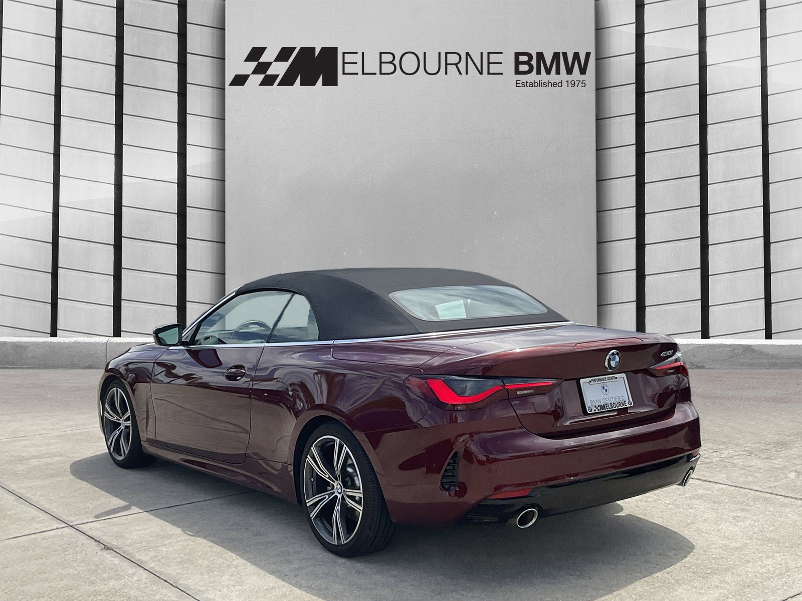 Certified 2024 BMW 430i Convertible w/ Premium Package RWD image 6