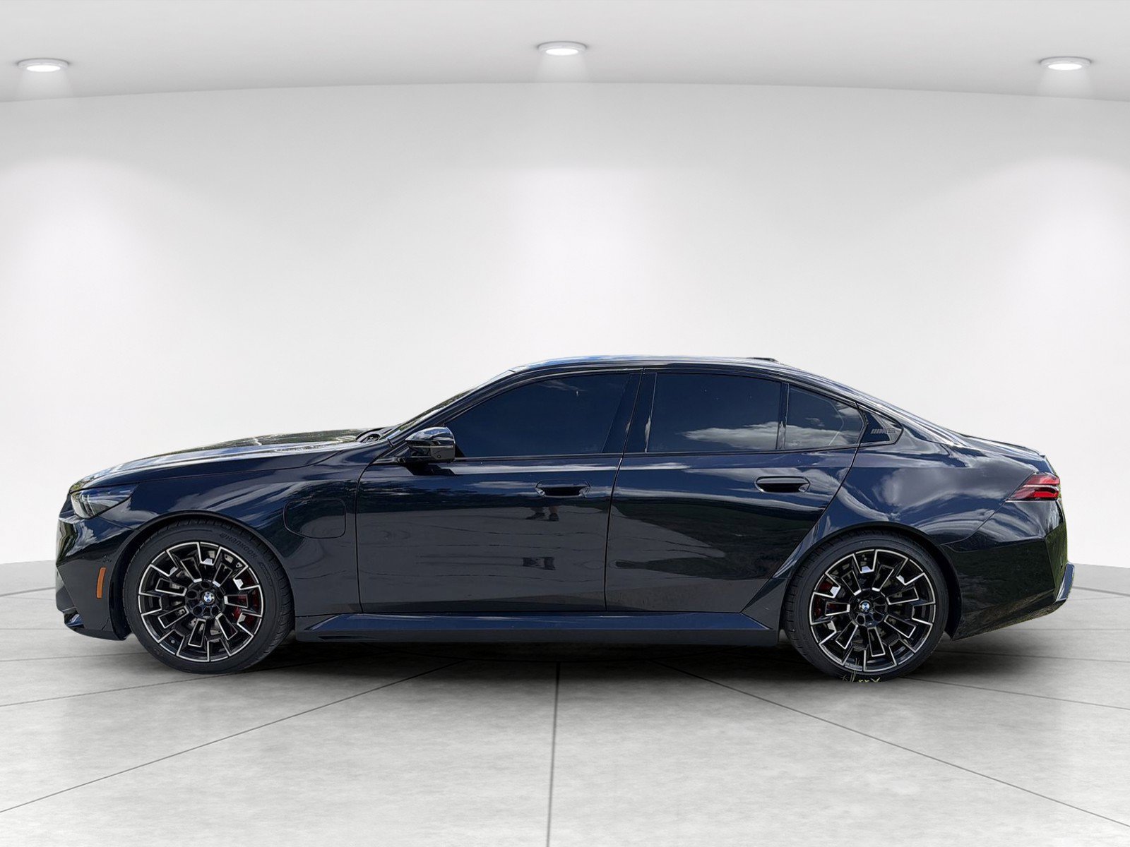 Used 2026 BMW M5 w/ Executive Package AWD/4WD image 7