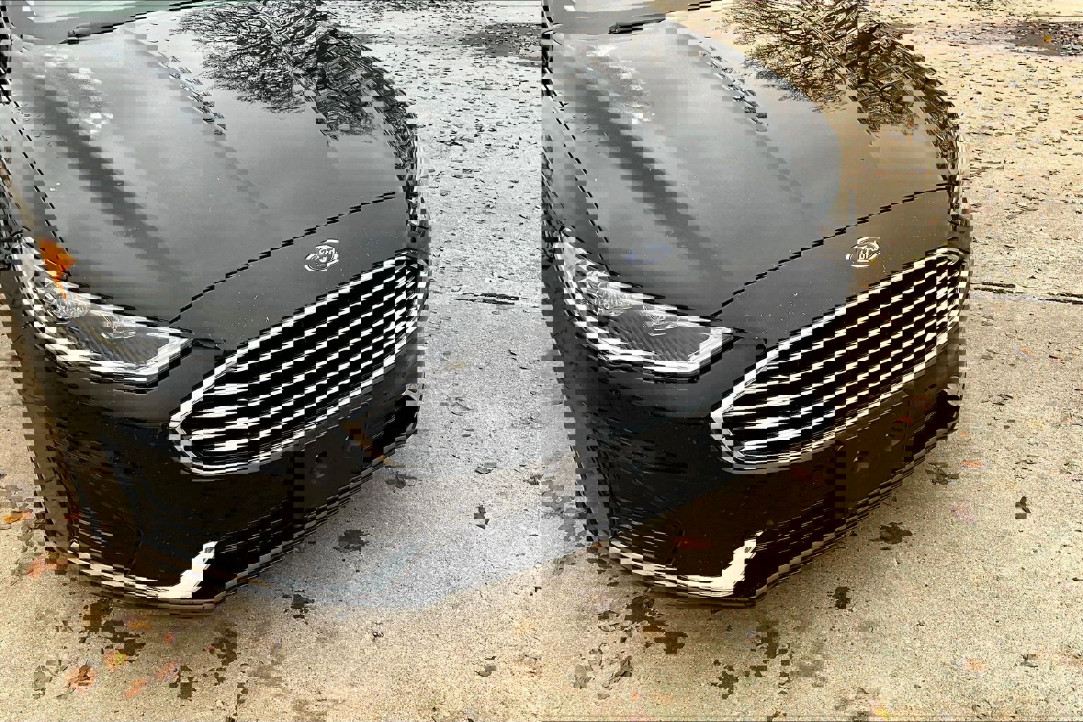 Used 2019 Ford Fusion SEL image 3