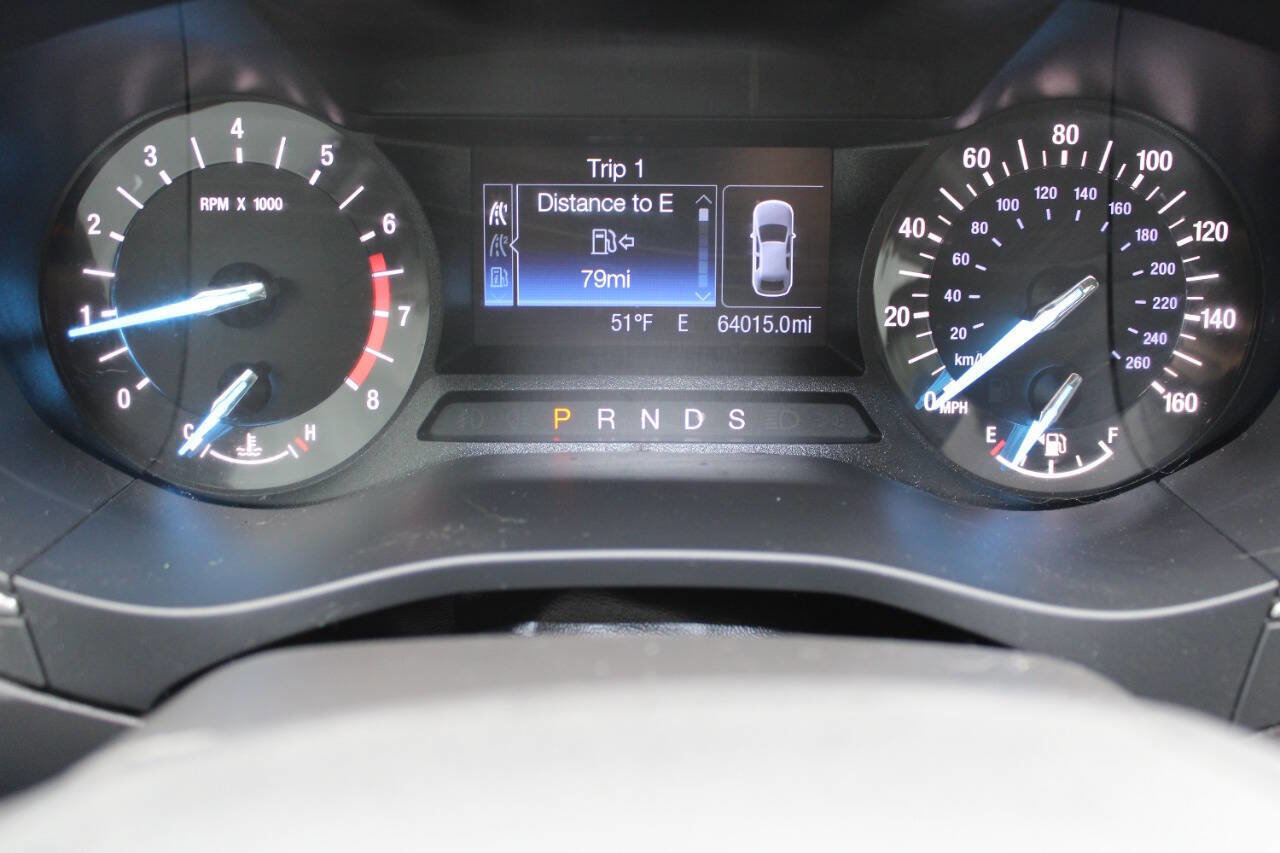 Used 2015 Ford Fusion SE w/ Equipment Group 201A FWD image 20