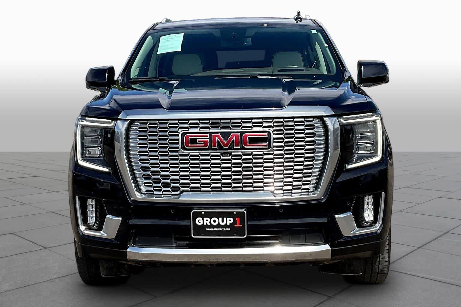Used 2023 GMC Yukon XL Denali image 4