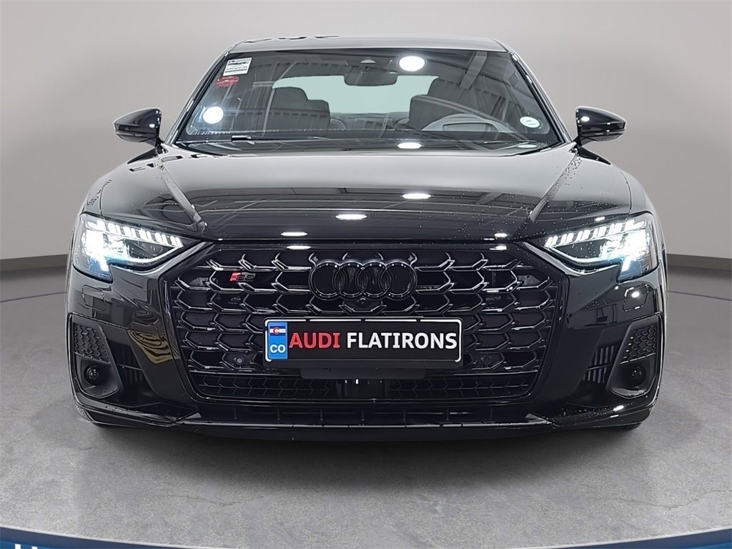 New 2025 Audi S8 image 2