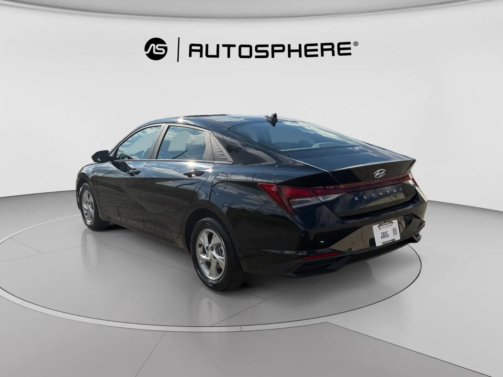 Used 2023 Hyundai Elantra SE w/ Preferred Accessory Package FWD image 6