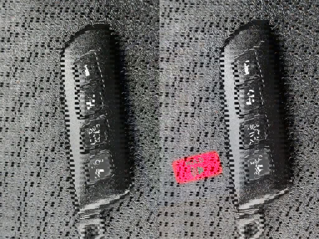 Used 2016 Toyota Highlander Limited Platinum image 37