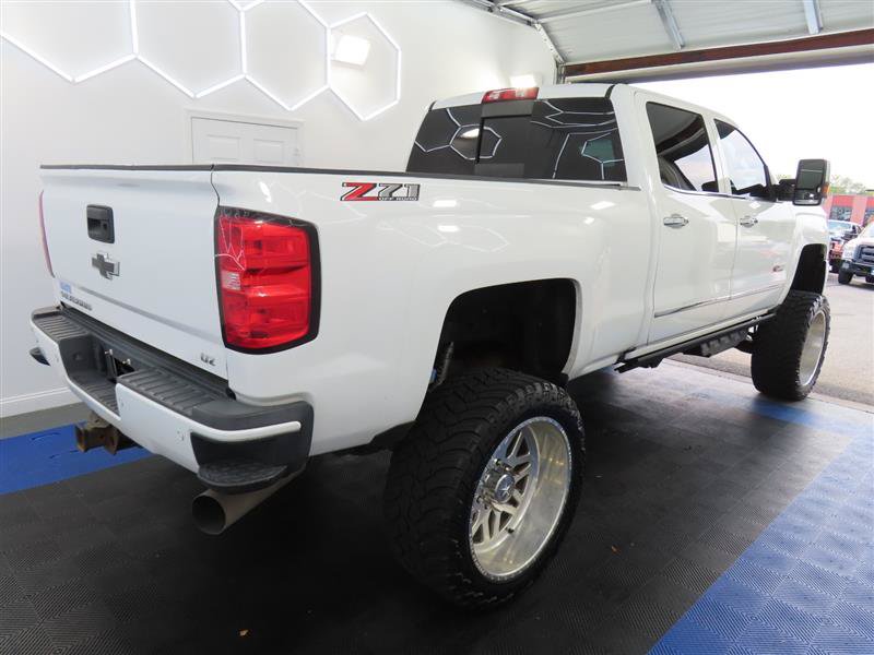 Used 2019 Chevrolet Silverado 2500 LTZ w/ Duramax Plus Package AWD/4WD image 9