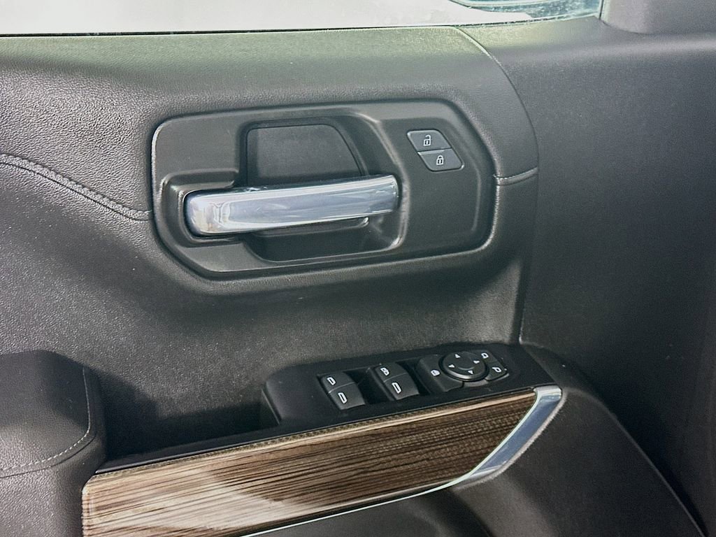 Used 2020 Chevrolet Silverado 1500 RST image 23