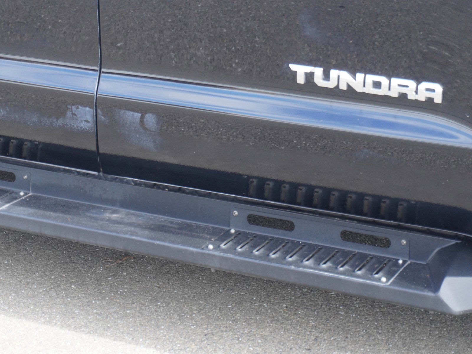 Used 2017 Toyota Tundra SR5 image 6