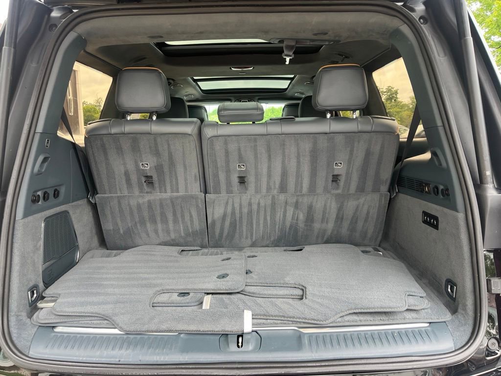 Used 2022 Jeep Grand Wagoneer Series III AWD/4WD image 11