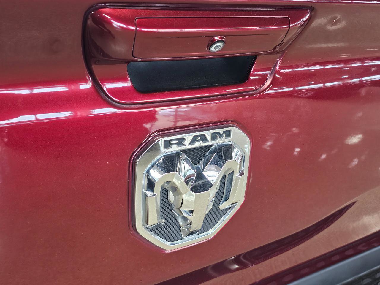 Used 2019 RAM 1500 Laramie w/ Sport Appearance Package image 21