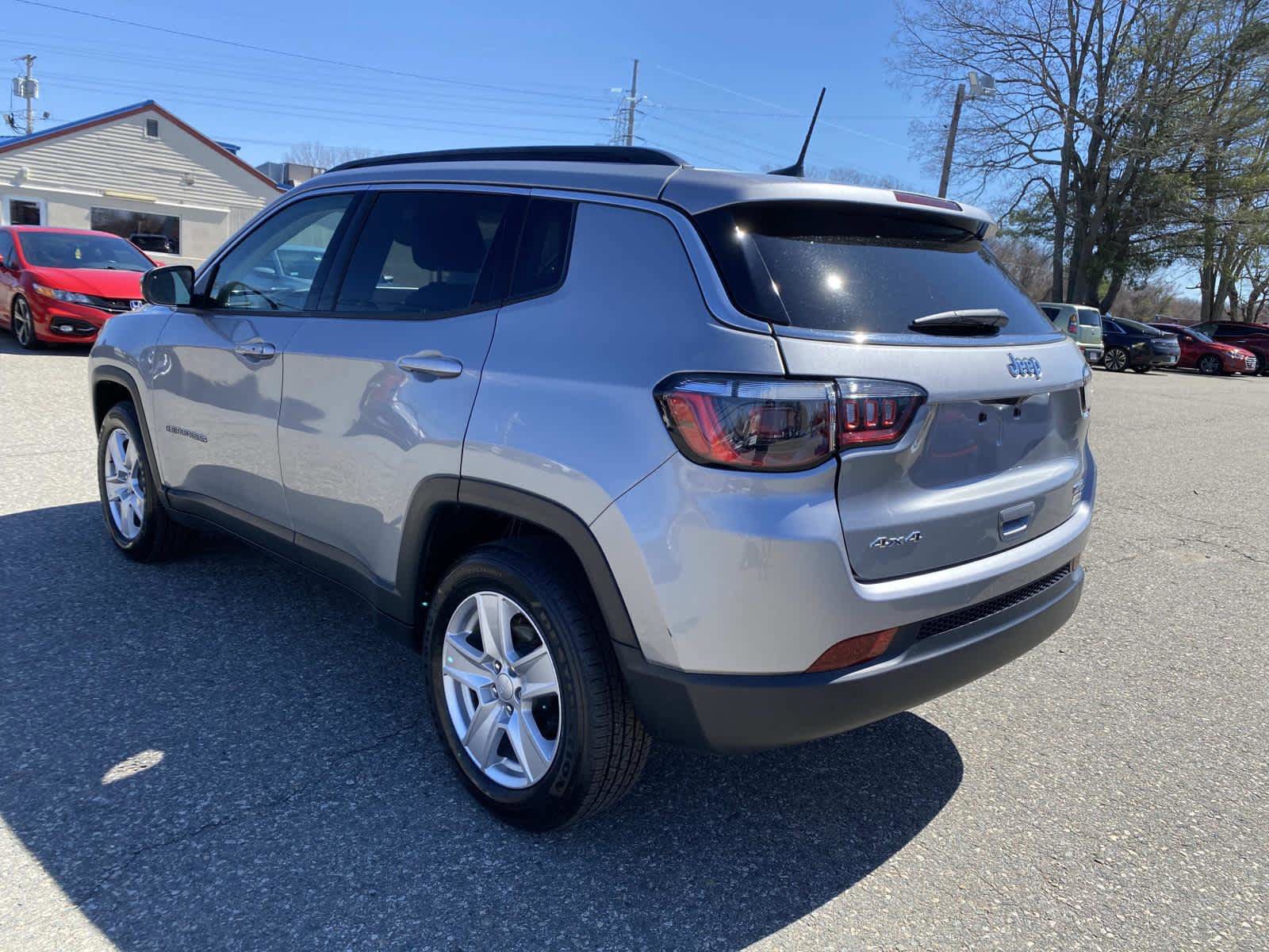 Certified 2022 Jeep Compass Latitude w/ Convenience Group image 8